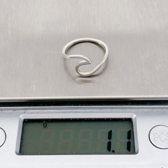 Vintage Sterling Silver 925 Minimalist Wave Ring Size 5 - Picture 9 of 9